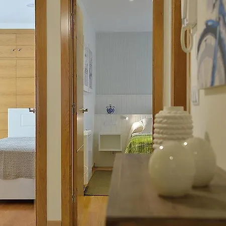 בית נופש Sleeps 7 Pool *