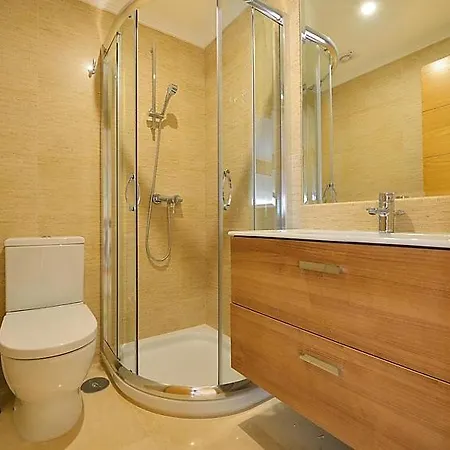 Sleeps 7 Pool או גרובה