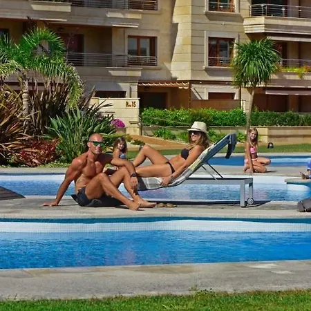 Sleeps 7 Pool בית נופש